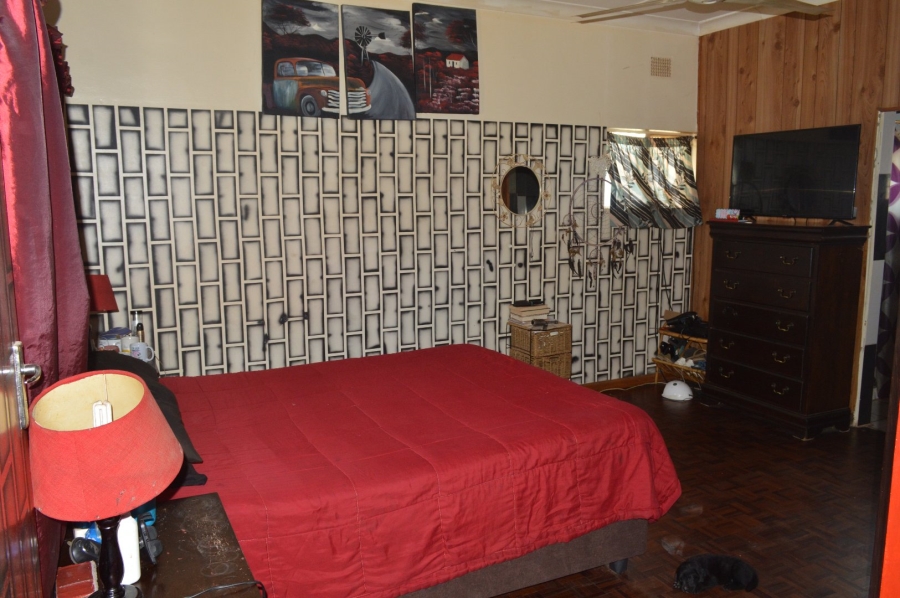 3 Bedroom Property for Sale in Songloed North West